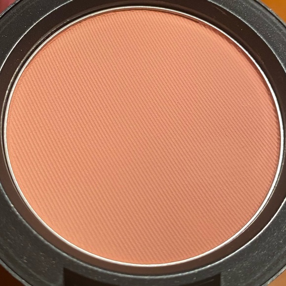 MAC Powder Blush Melba - Picture 8 of 15